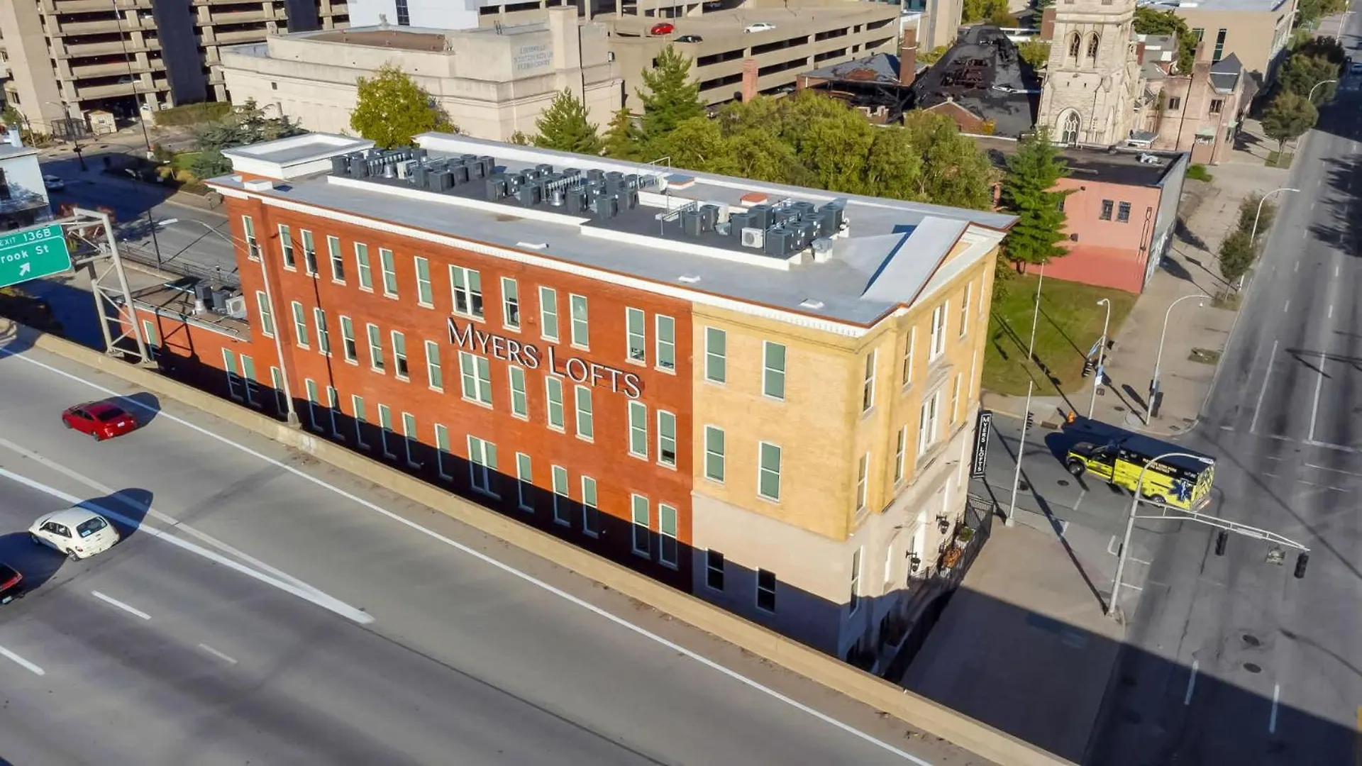 Modern Space In The Vibrant Louisville #410 Apartment