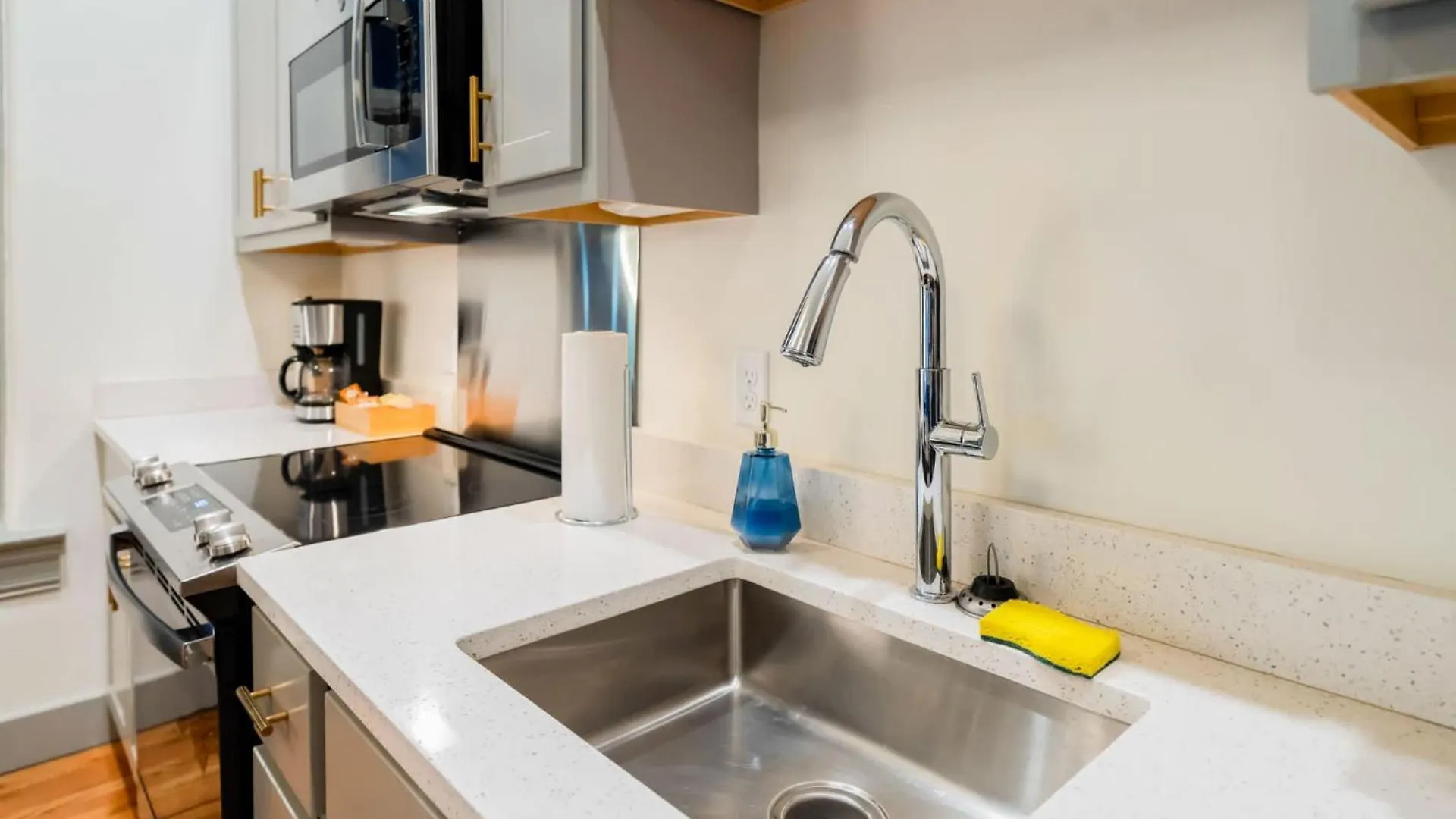 Modern Space In The Vibrant Louisville #410 0*,  ארצות הברית